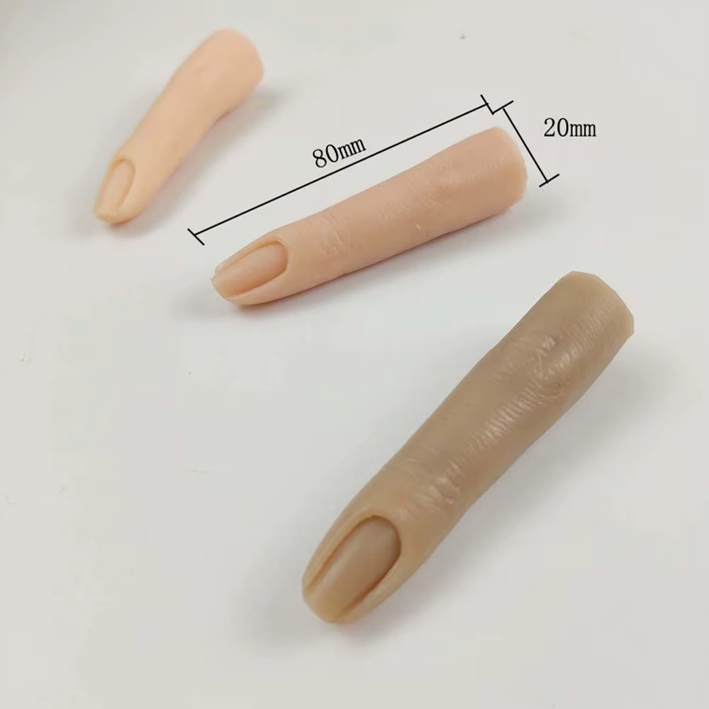 Modèle d'entraînement articulé pour nail art