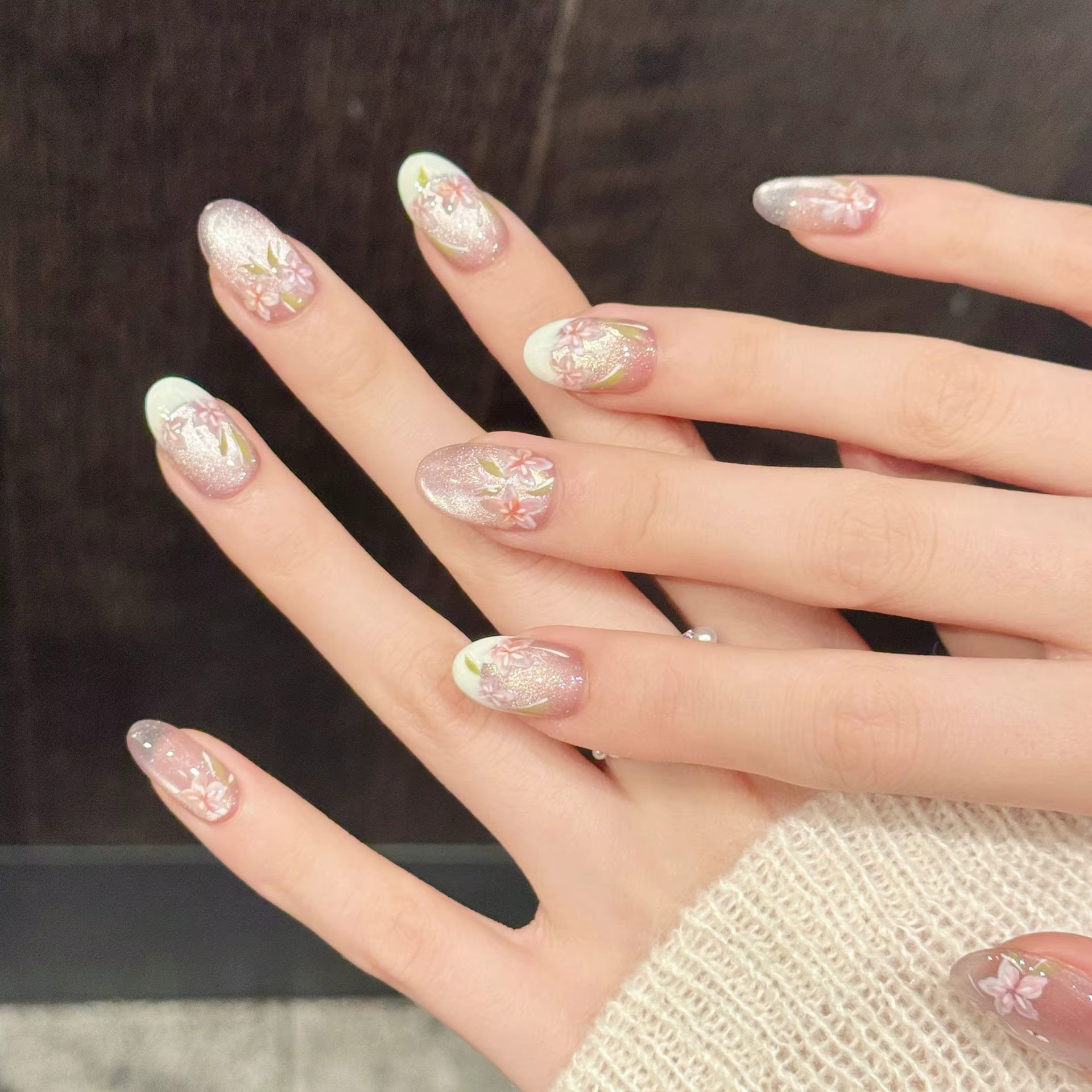 10 faux ongles ovales faits à la main