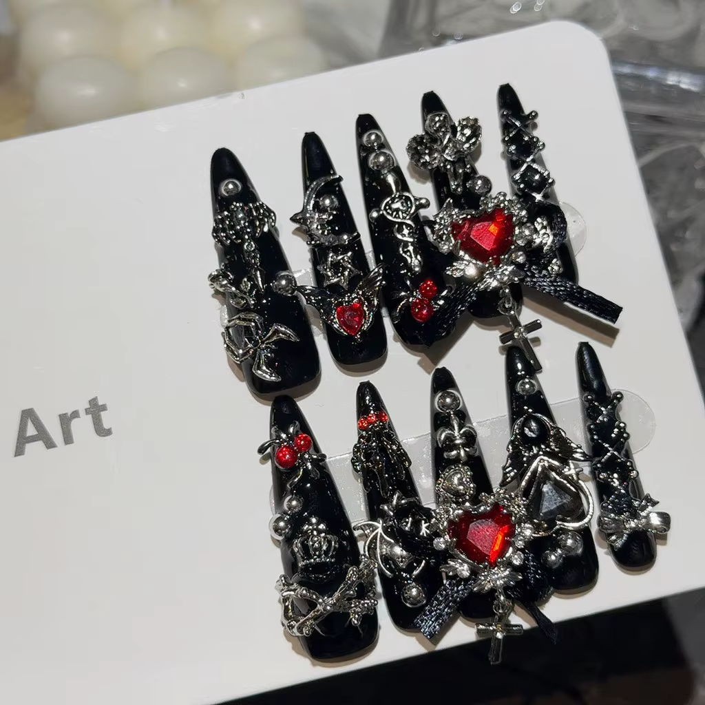 Menhera Y2K Spice Girls Faux Ongles à Presser Faits Main Noirs et Rouges à Pointe Longue