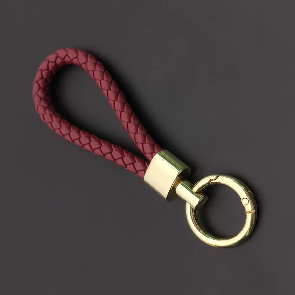 Porte-clés créatif en cuir tressé, accessoires de sac à dos, pendentif couple, cadeau homme femme, porte-clés métallique neutre, mode personnalisée