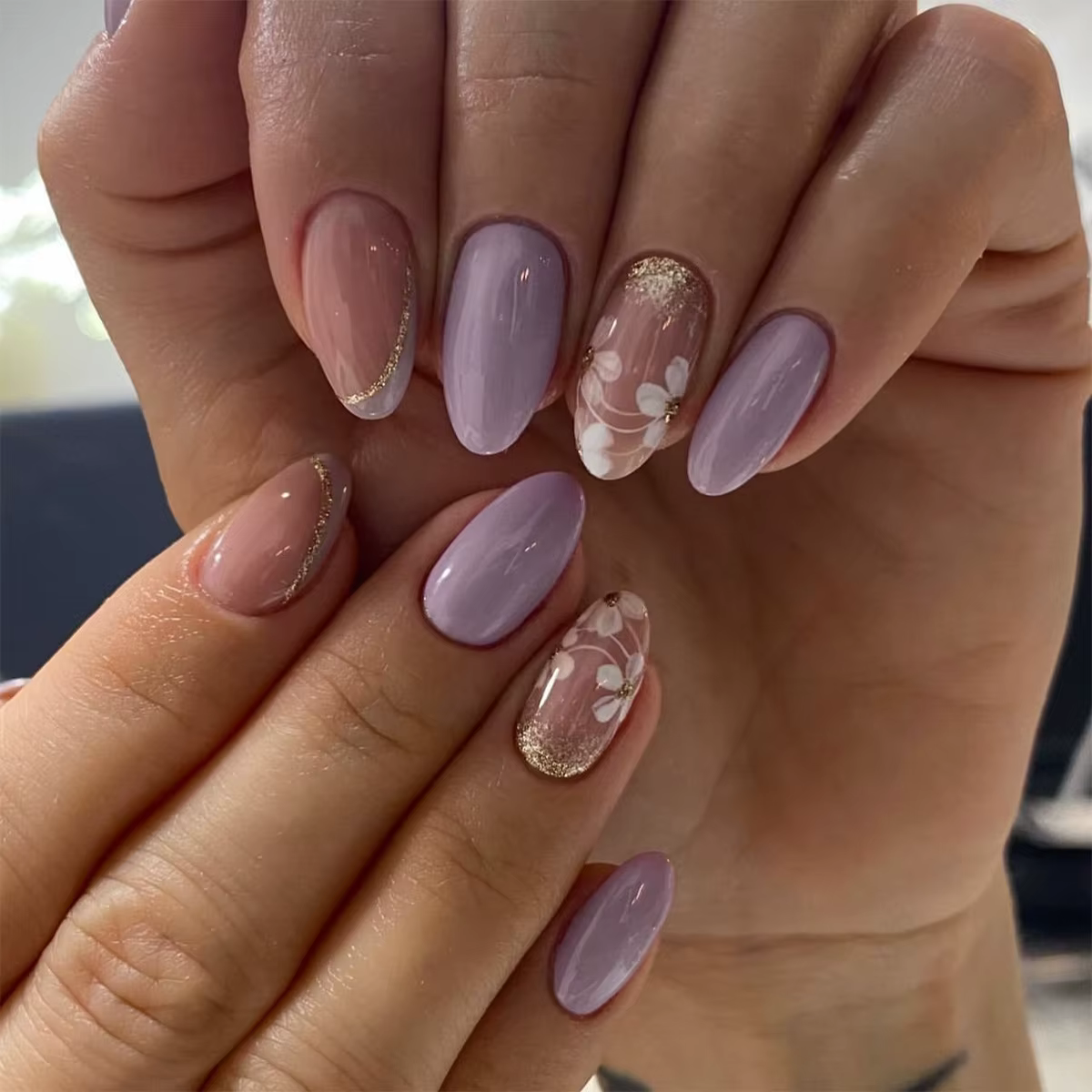 Mignon petites fleurs couleur nue Nail Art Simple faux ongles détachable fini