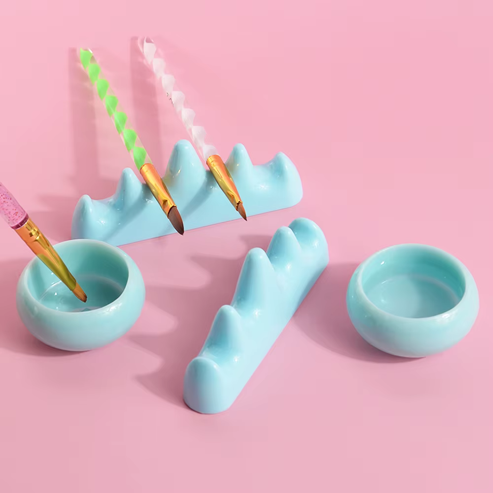 1 ensemble de brosses à ongles professionnelles