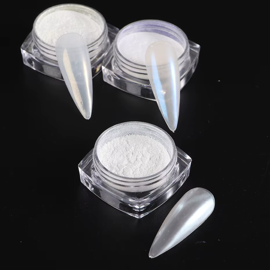 Poudre de paillettes pour ongles blanc nacré effet lune