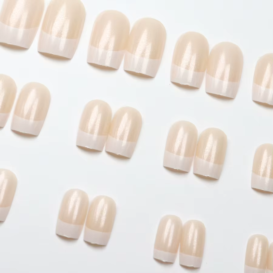 Faux ongles courts et moyens pour femmes et filles