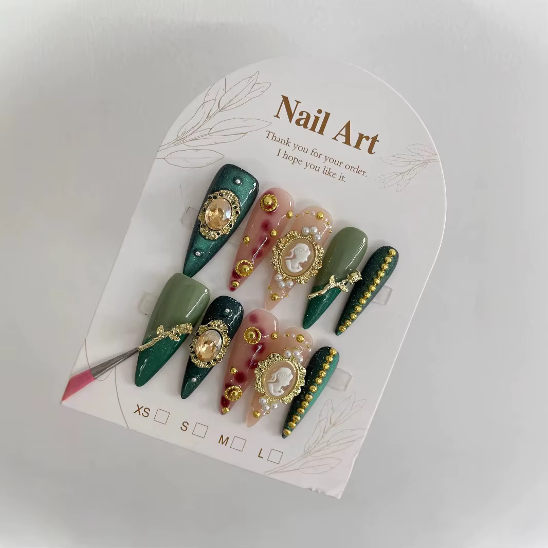 Faux ongles de luxe à pression en or vert