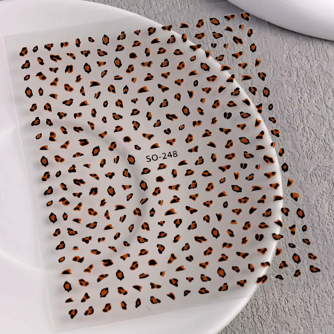 Autocollant pour Nail Art imprimé léopard marron noir rose