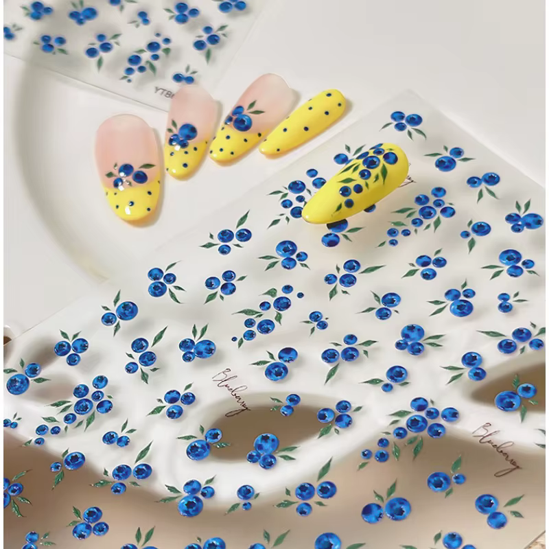 Autocollant pour ongles motif myrtille 3D en relief