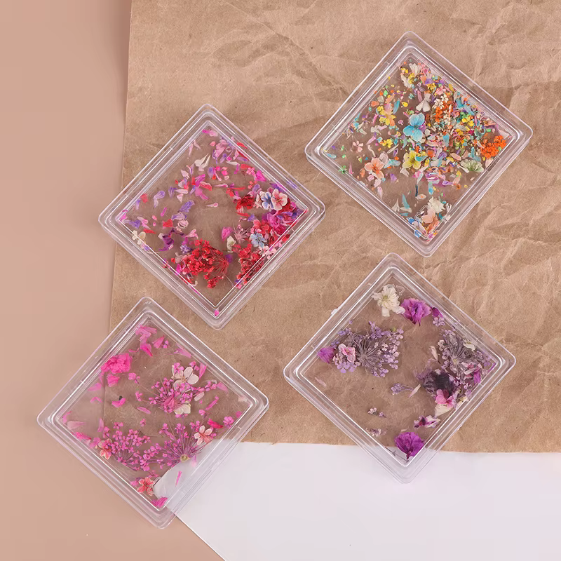 [GLOW] 1 boîte de décoration florale pour Nail Art