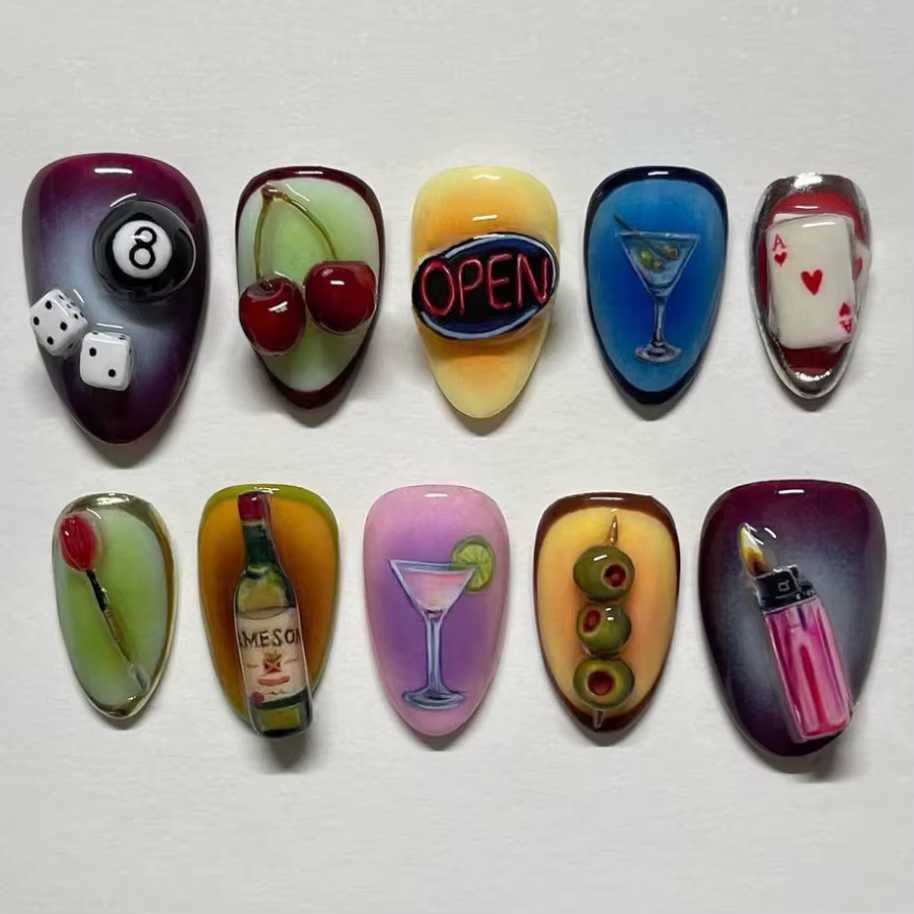 24 faux ongles brillants en amande