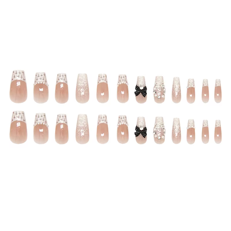 Faux ongles à presser tissés