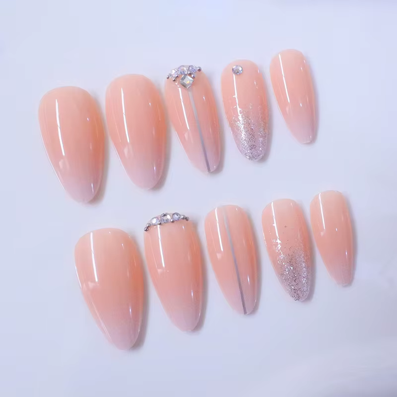 24 faux ongles longs en forme d'amande
