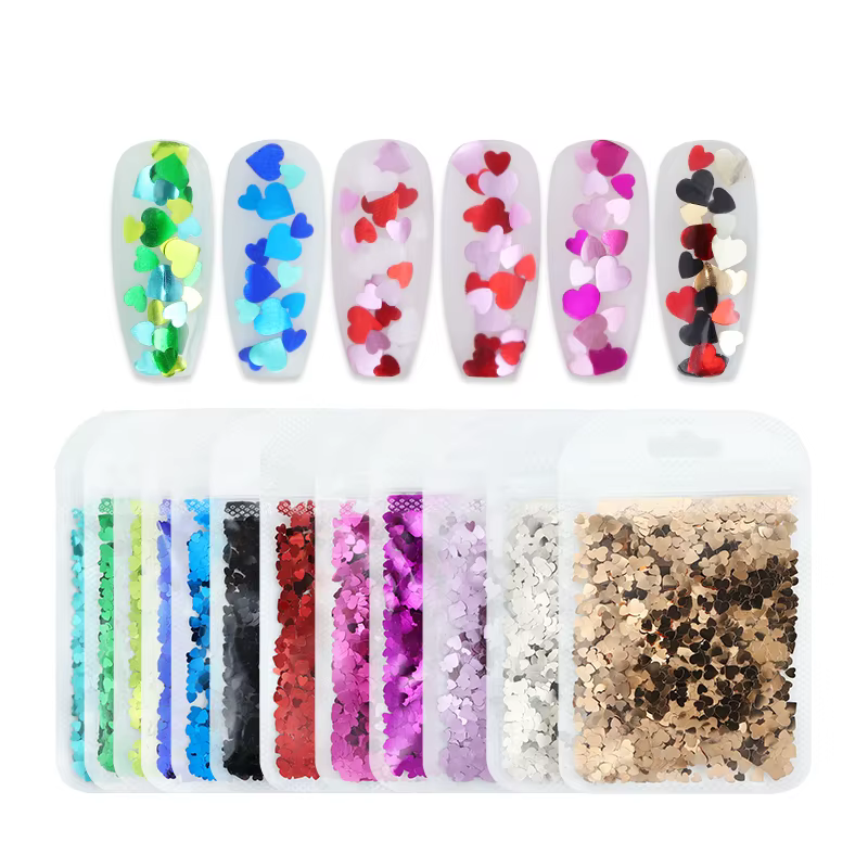 Doux amour coeurs ongles paillettes