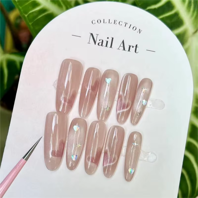 Faux ongles auto-adhésifs faits à la main