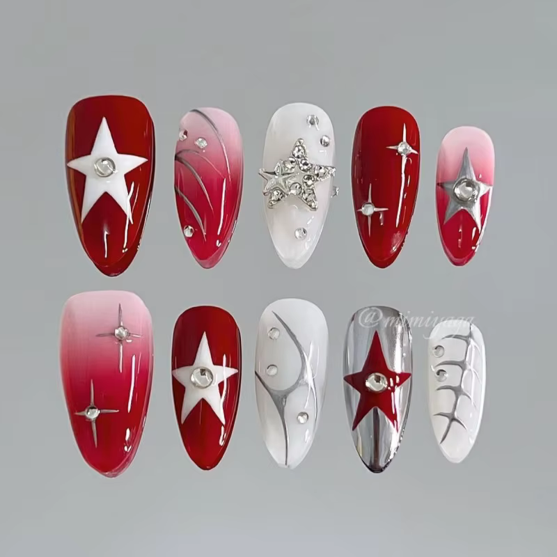 10 faux ongles en forme d'amande pressés à la main