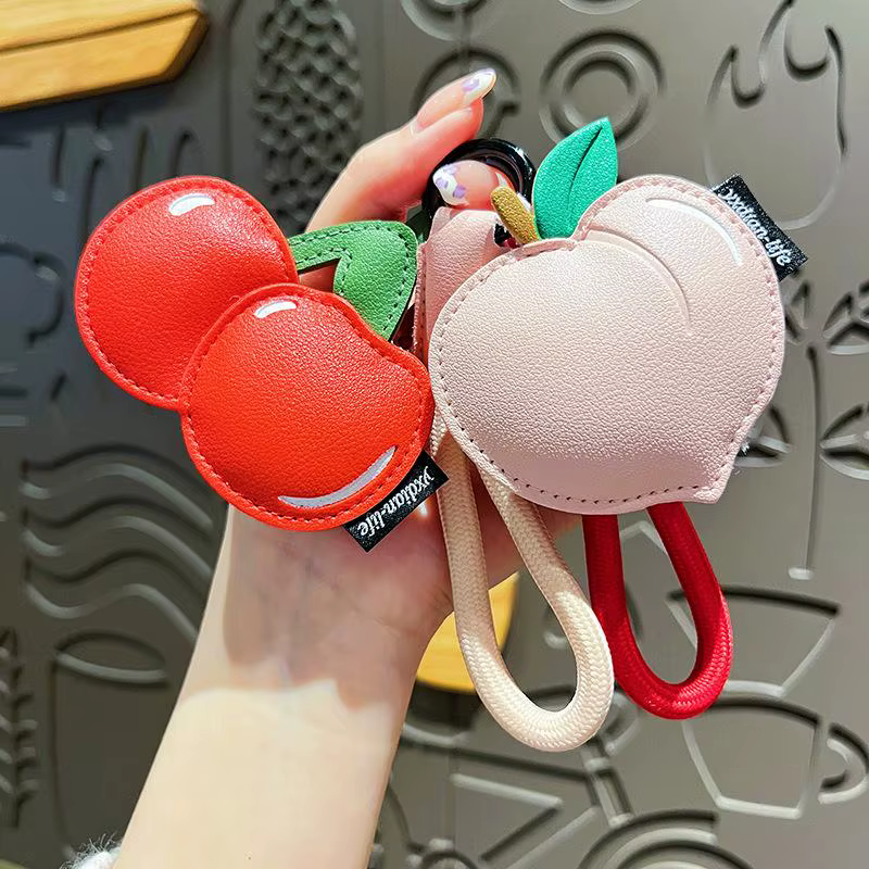 Porte-clés fruits en cuir créatif, dessin animé pêche citron cerise, pendentif sacs exquis, accessoires suspendus, cadeaux pour filles