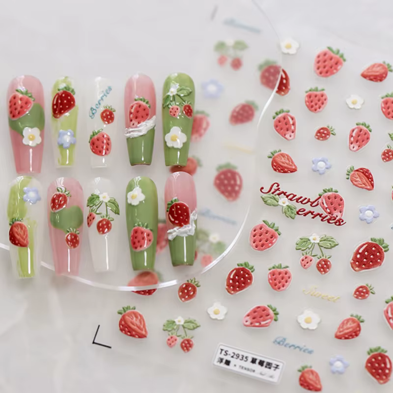 Autocollants pour ongles 5D fraise