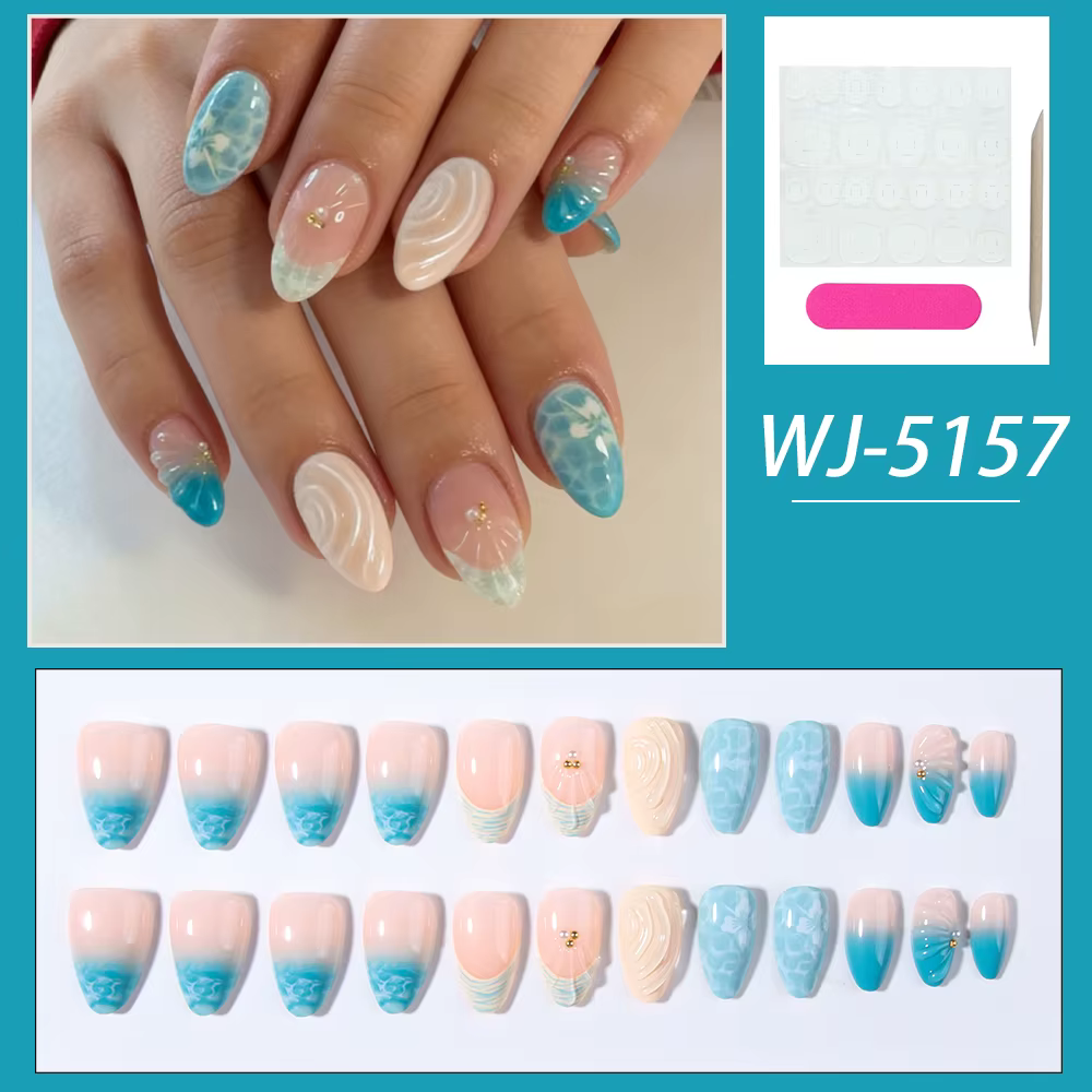 24 pièces par ensemble. Faux ongles courts en gel 3D en forme d'amande