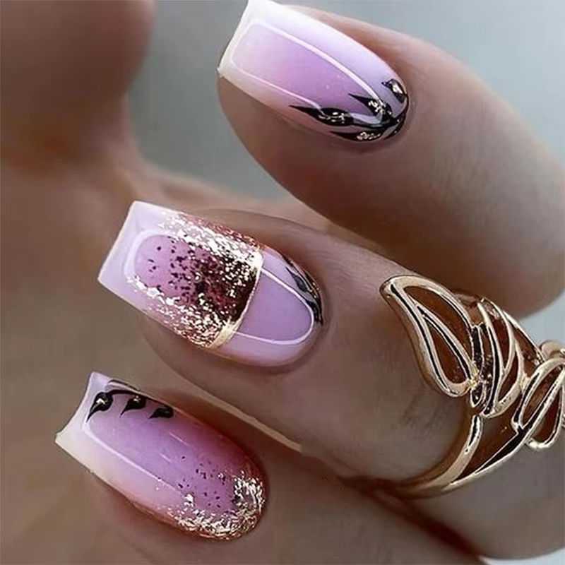 24 faux ongles réutilisables en forme de feuilles à coller