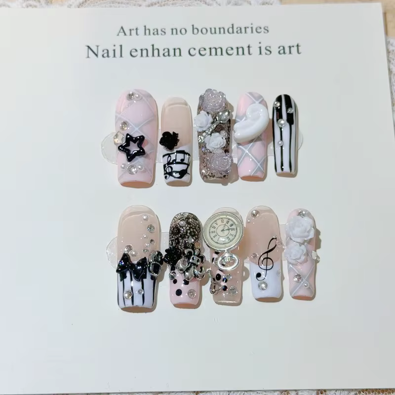 Notes musicales rétro Vintage Gyaru français presse à la main sur les ongles 3D Rose arc perle