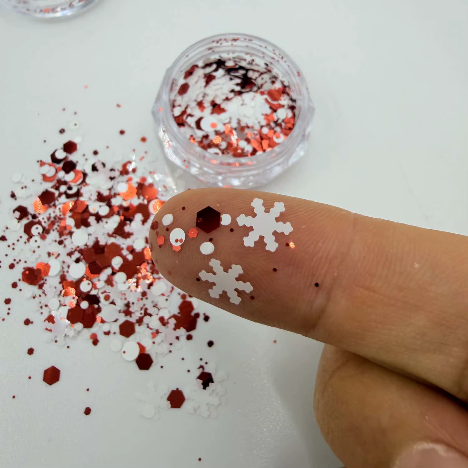 Décorations d'ongles de Noël : paillettes holographiques, confettis flocons de neige, décorations d'ongles de Noël vertes, flocons 3D pour vernis gel DIY