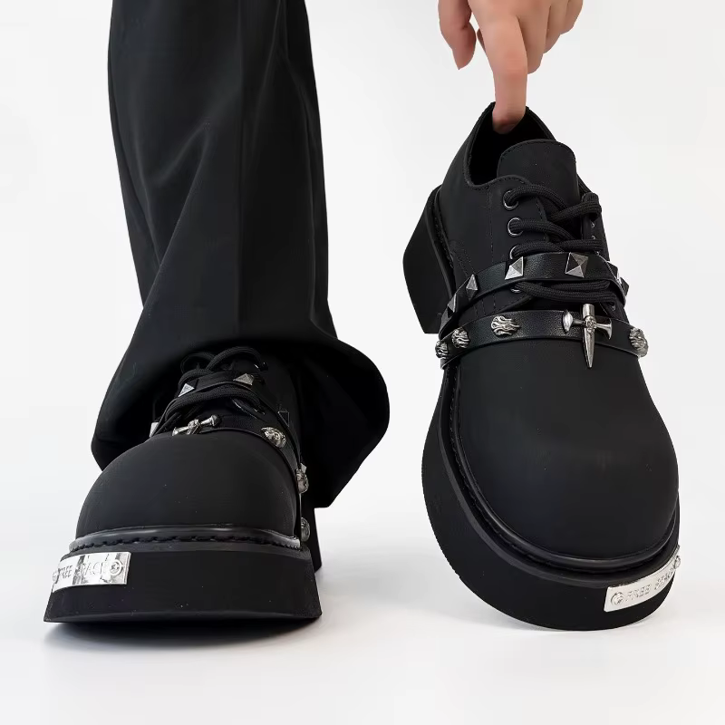 Hommes femmes à semelles épaisses grosse tête rétro Derby chaussures mode haute qualité en cuir chaussures Rivet métal décoration hommes femmes baskets