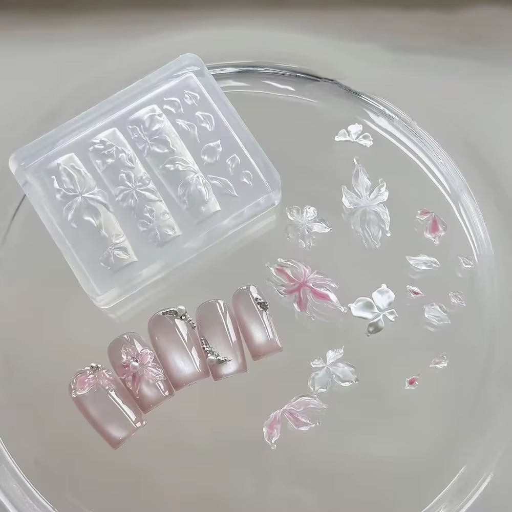 Moule à ongles en Silicone fleur de lys glacée