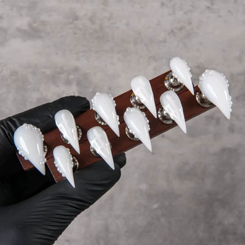 Nouvelles pièces d'ongles portables à motif griffe de dragon et armure