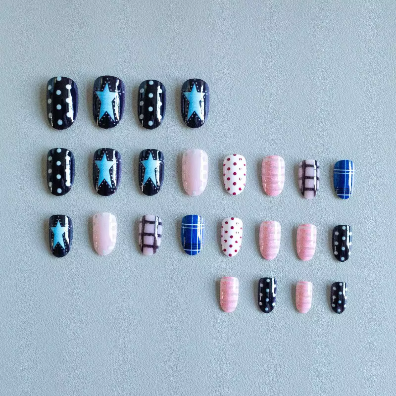 24 pièces à pois faux ongles doux Cool amande presse