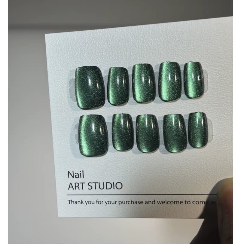 Femmes presse sur ongles faux