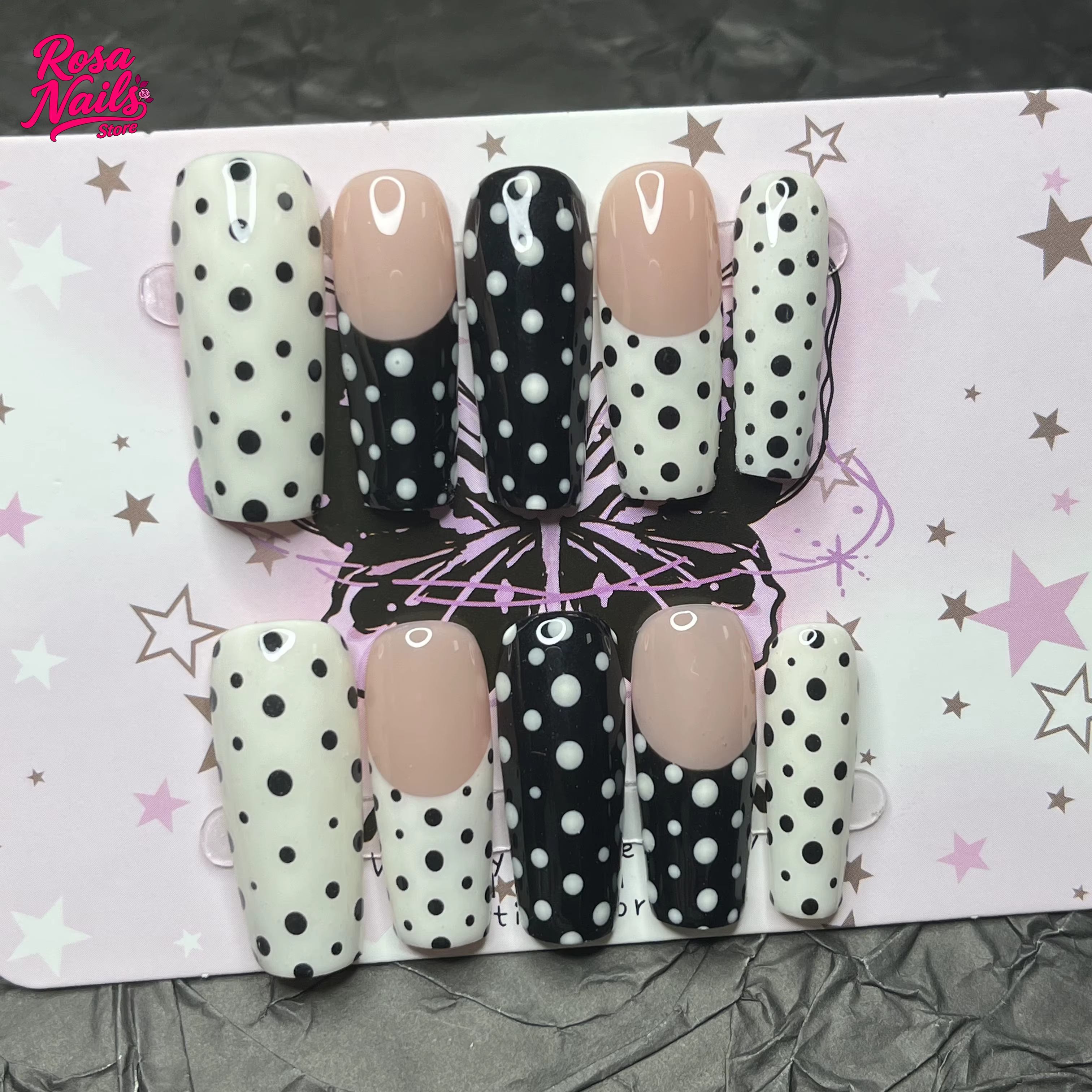 Ensemble de presse sur ongles à pois Pressons noir et blanc