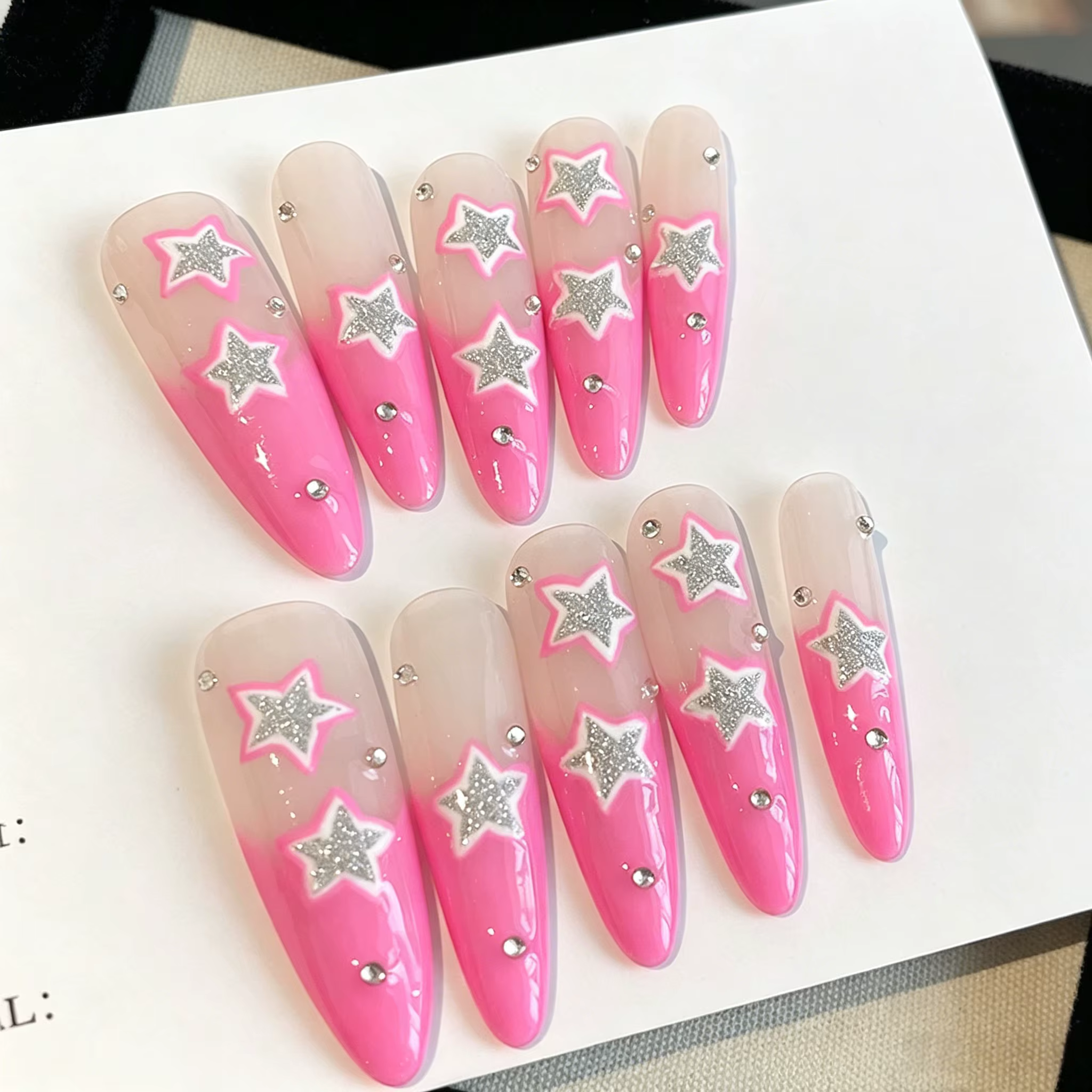 Lot de 10 faux ongles roses à strass en forme d'étoile pour la Saint-Valentin