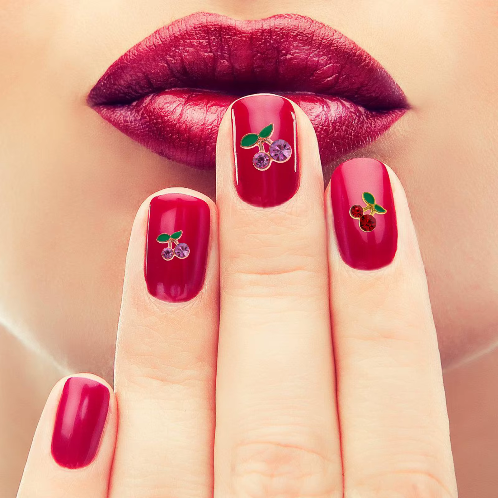Breloques pour ongles en forme de cerise