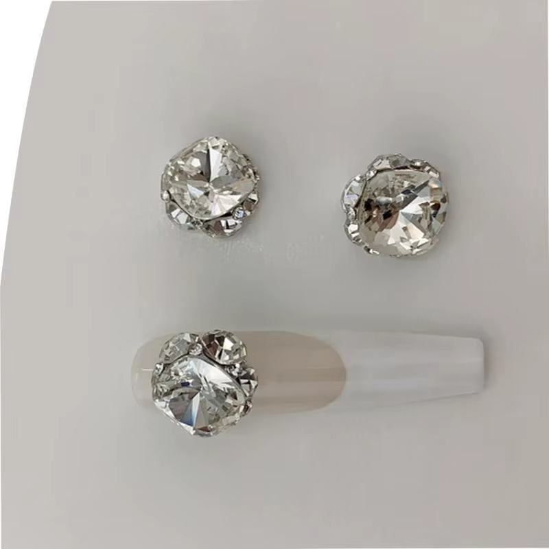 831E 3PCS Charmes à ongles irréguliers Nails accrocheurs