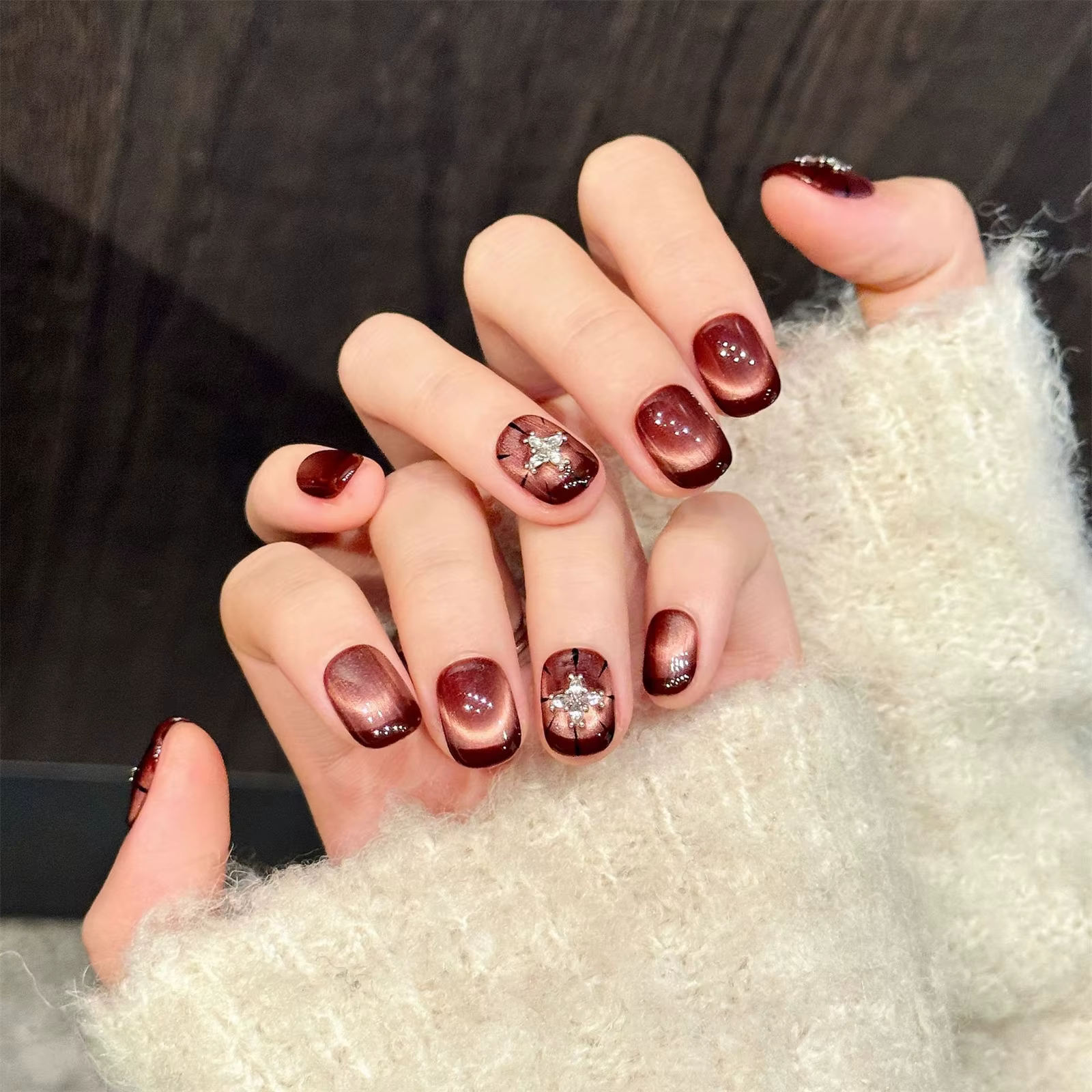 10 pièces vin-rouge oeil de chat presse sur ongles à la main élégant court rond Style français faux