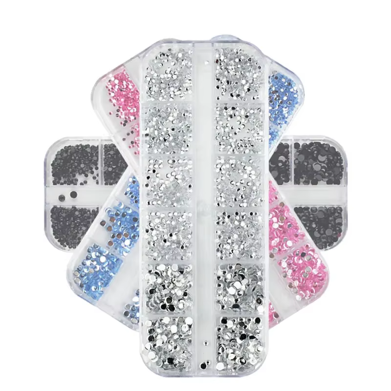 2 boîtes de strass pour Nail Art