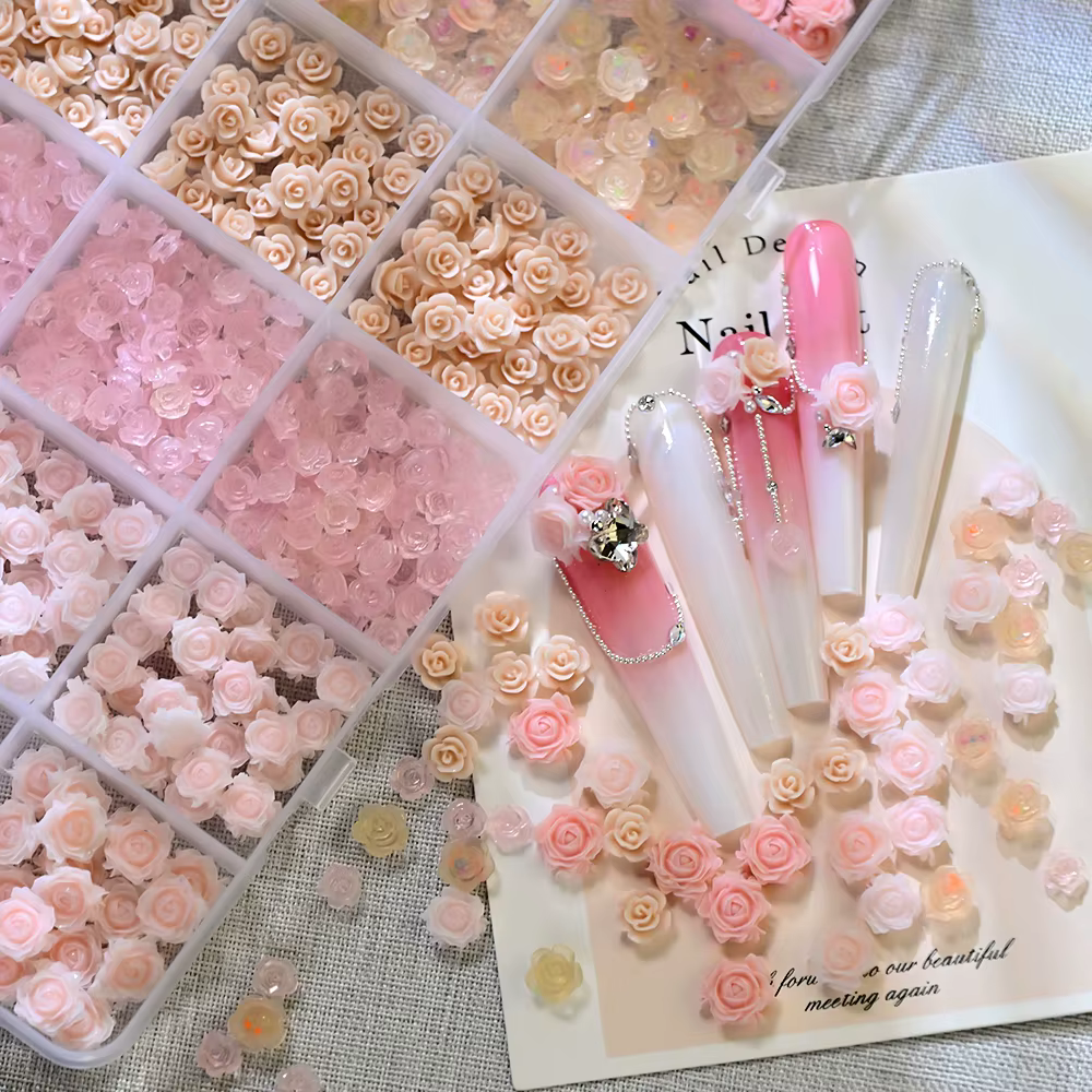 24 grilles de breloques pour ongles en résine acrylique à dos plat
