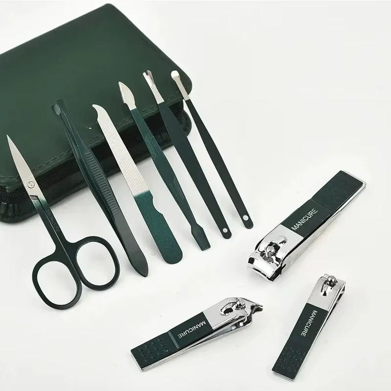 Nouvel ensemble de manucure 6-9 pièces avec étui en cuir