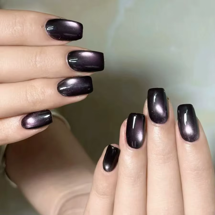 Vernis à ongles Gel œil de chat violet Dreamland hiver