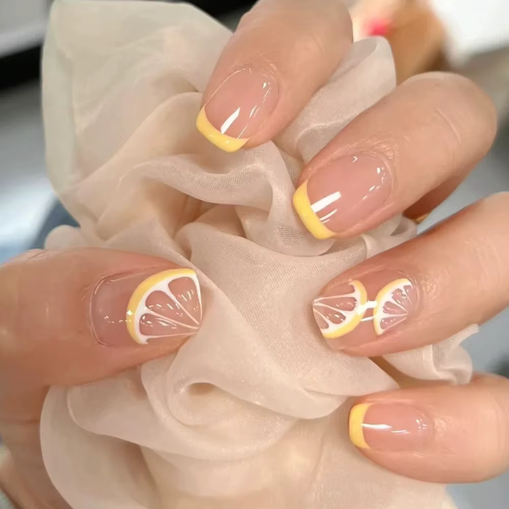 24 pcs Citron Court Porter Conseils Ongles Faux Patch Presse