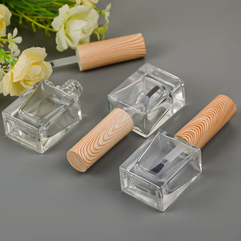 Bouteille de vernis à ongles africain