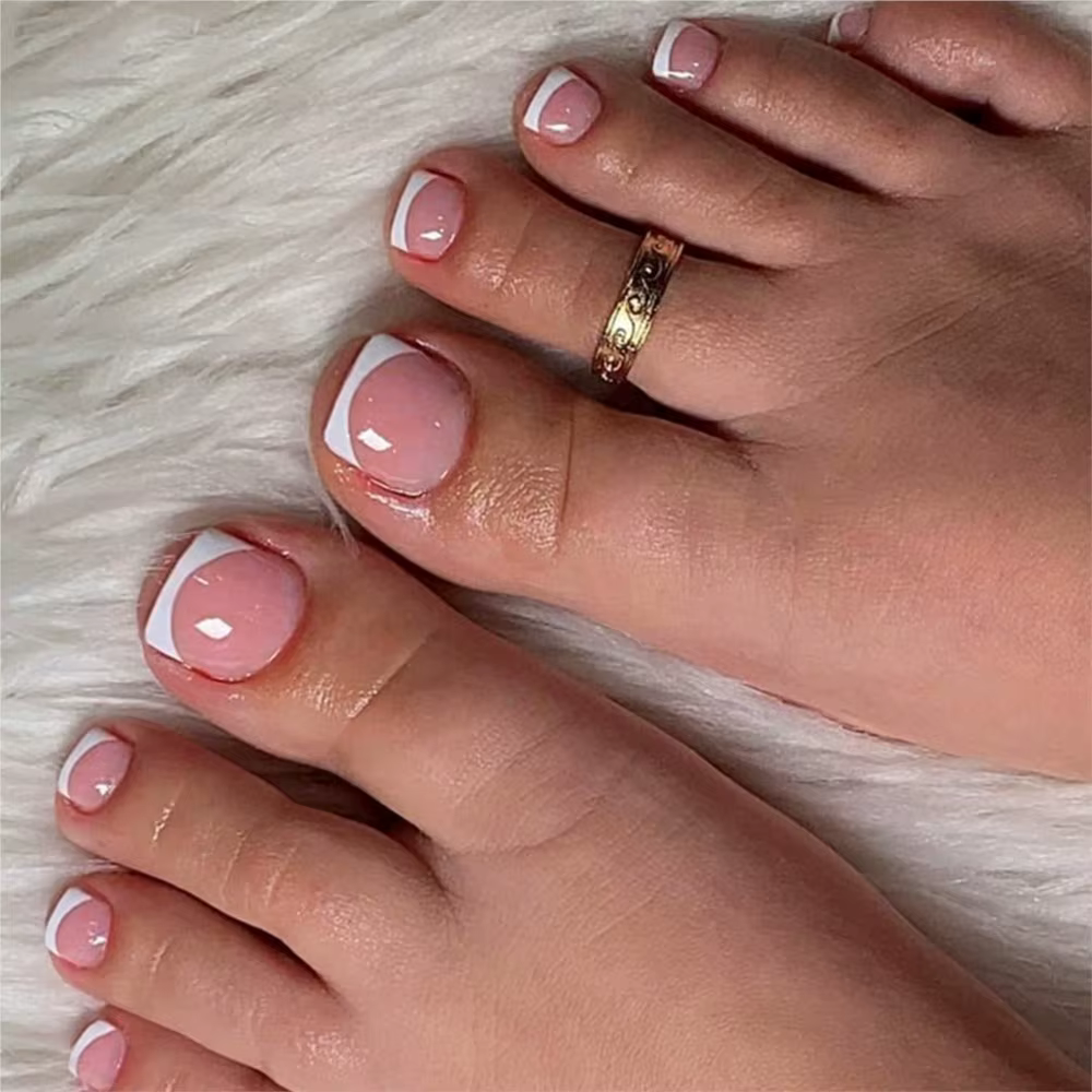 24 pièces/boîte Faux ongles de pieds roses brillants à presser, courts carrés, à couverture complète, style French blanc, portables F$5%R