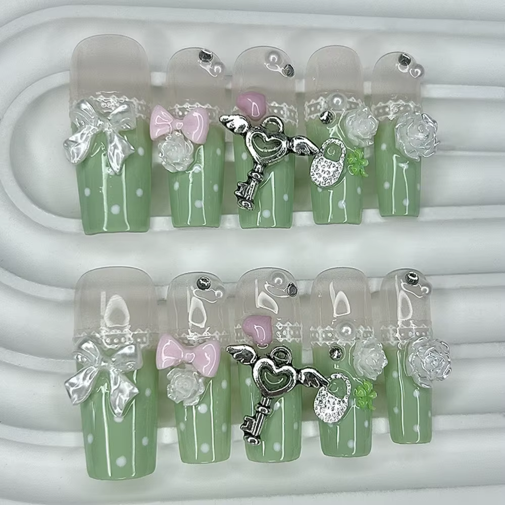 Faux ongles à presser faits main Y2K Rétro Gyaru en dentelle française verte