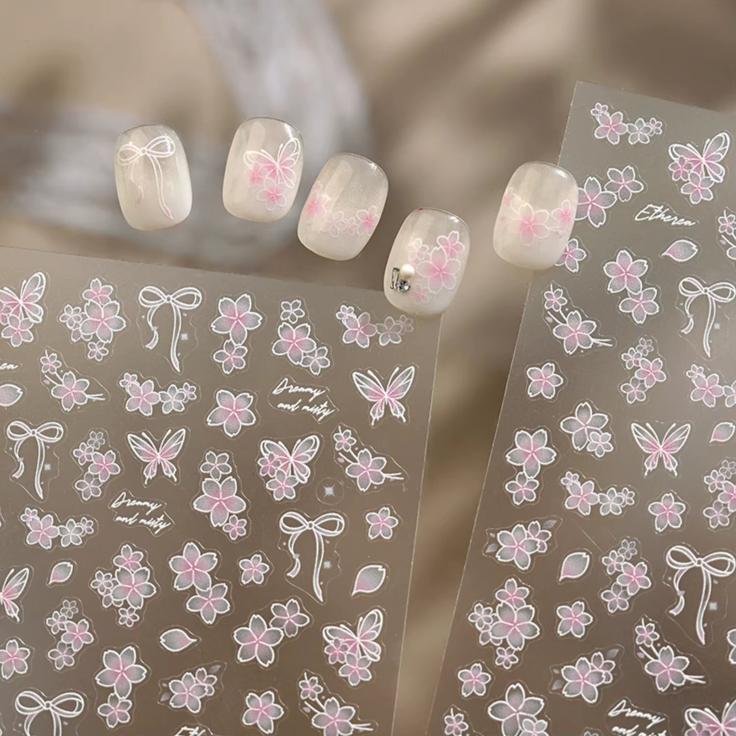 Autocollants 5D pour ongles « Chanson d'amour aux fleurs de cerisier » – Dégradé rose et blanc japonais