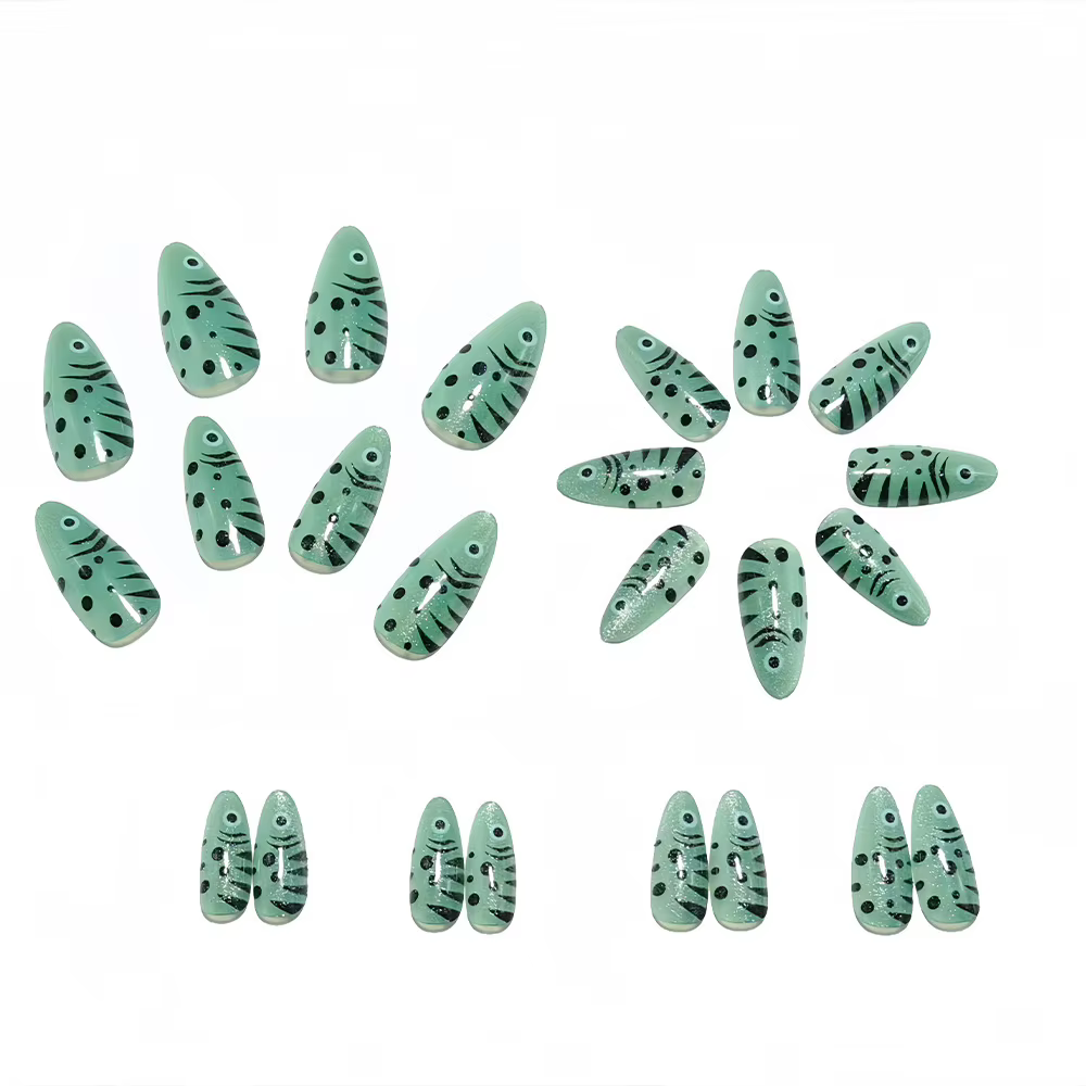 Océan coloré petit poisson presse sur ongles tête d'amande épicé filles été faux