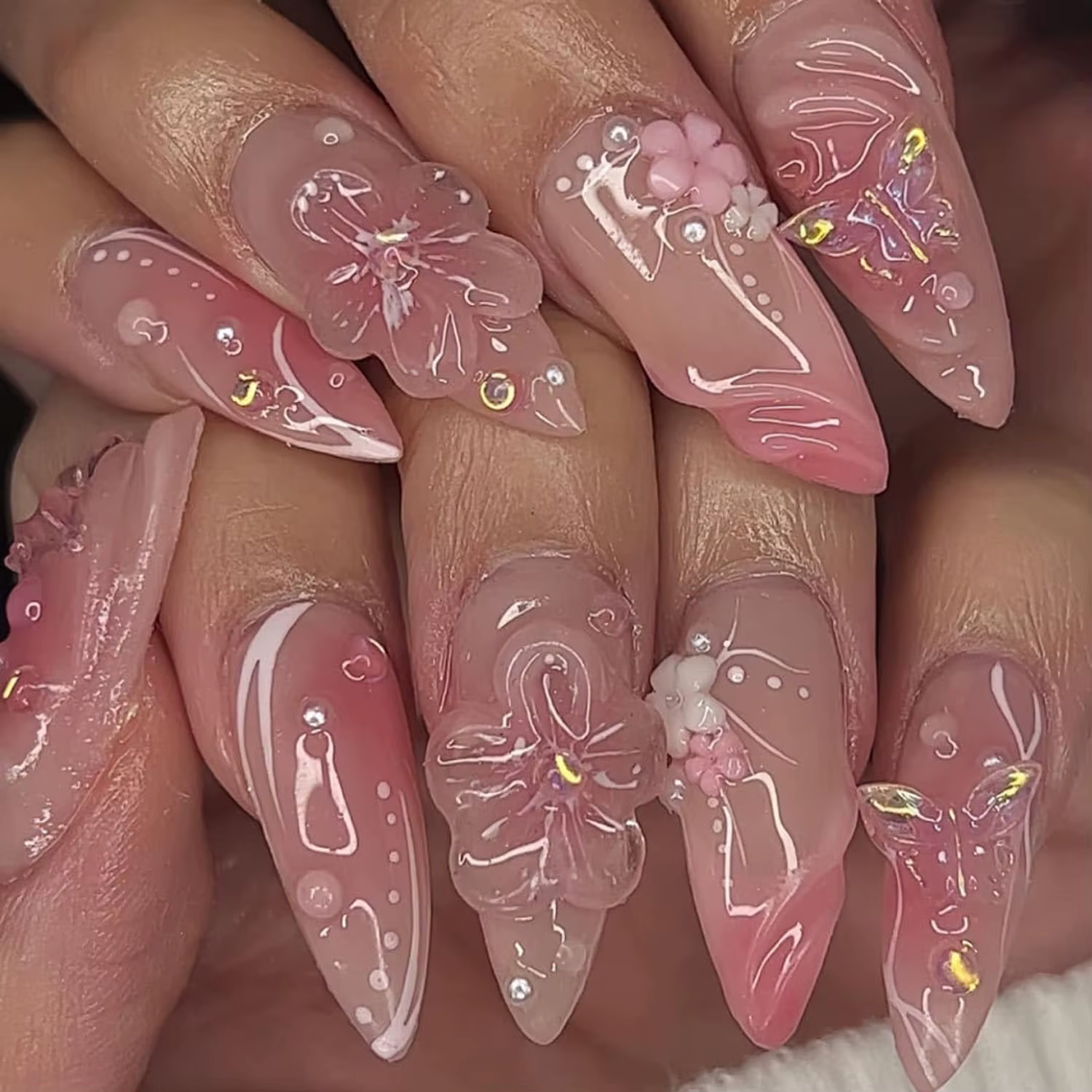 10 pièces presse moyenne sur les ongles amande faux
