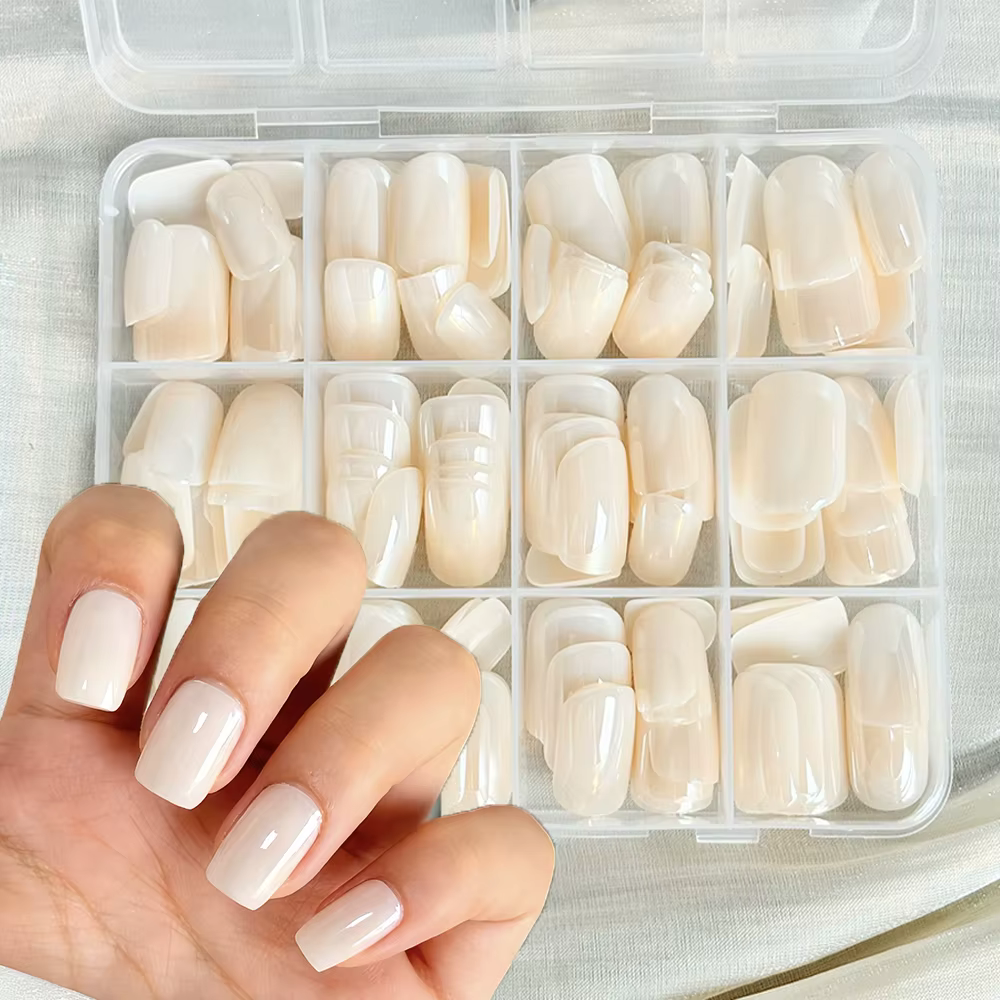 Faux ongles carrés courts abricot