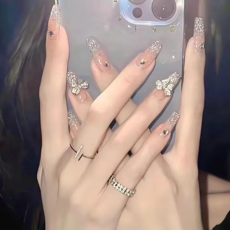 Faux ongles roses à pression