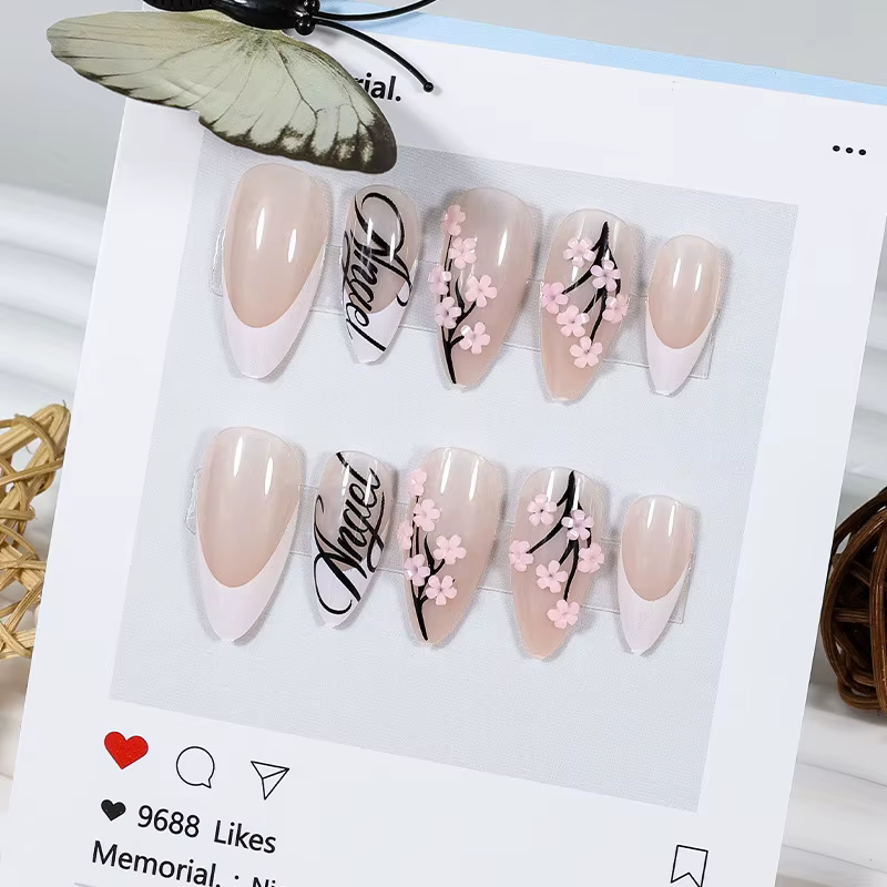 Kit de nail art 24 pièces best-seller