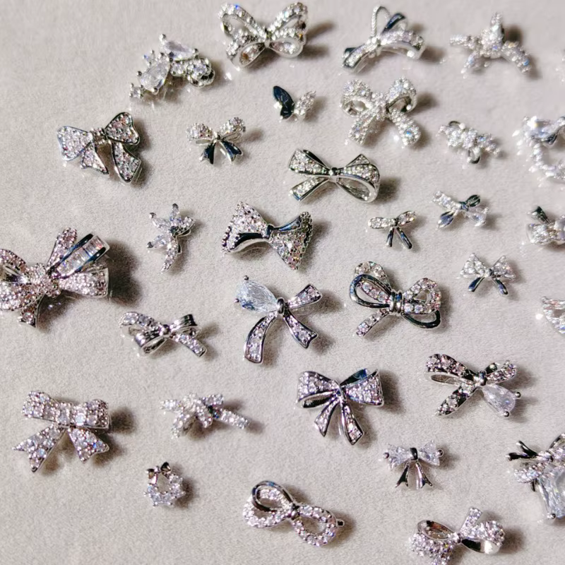 Nail Art Super Flash Zircon Bow Argent Petit Papillon Décorations pour Ongles