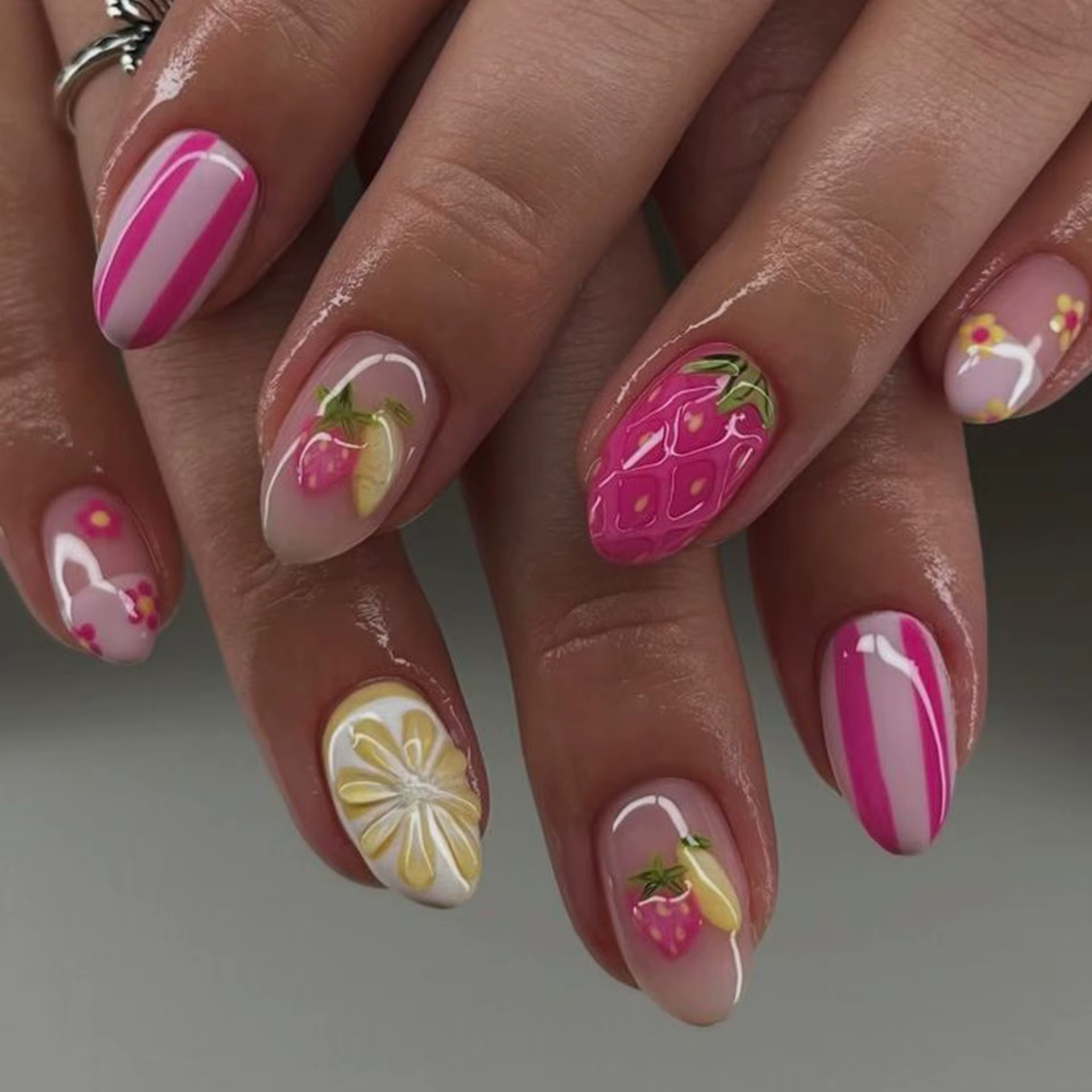Faux ongles courts français amovibles à presser